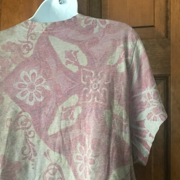 FINAL PRICE - Self Esteem Gray with Fuchsia & Blue Roses Short Sleeve Tee XL - Picture 10 of 11